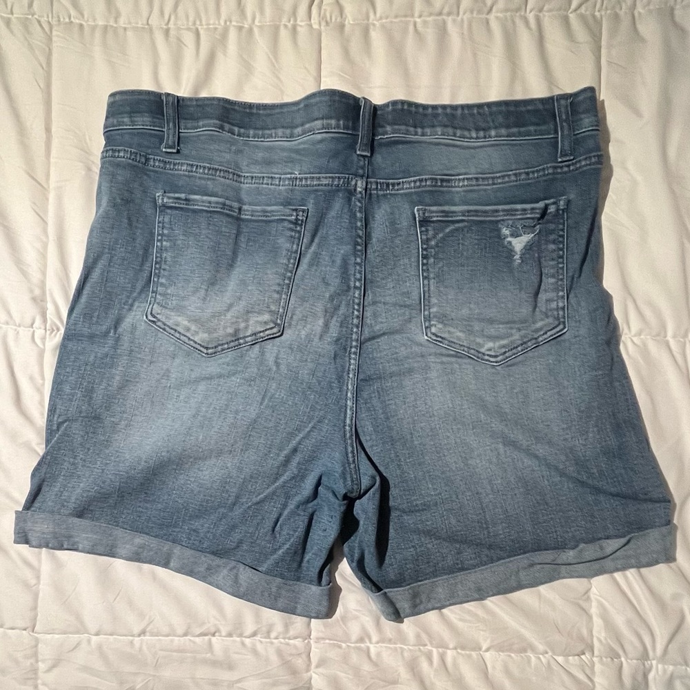 Terra & Sky Womens Plus Sz 20W Short Curvy Ripped Shorts Denim Medium Wash